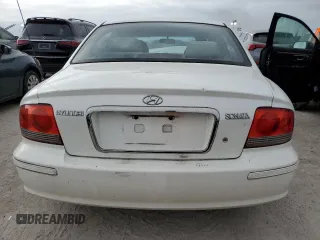 2005 Hyundai Sonata GL with VIN KMHWF25H05A181942, listed as a Copart auction lot 76684594 with 184,156 mi miles and Non Repairable. Bid and sale history available at carsss.com. Image 6.