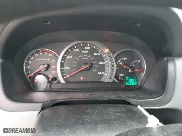2004 Honda Pilot LX with VIN 2HKYF18144H558186, listed as a Copart auction lot 45425235 with 203,350 mi miles and Clean Title. Bid and sale history available at carsss.com. Image 9.