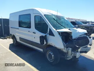 2016 Ford Transit with VIN 1FTYE2CM8GKB26992, listed as a IAAI auction lot 41803065 with 146,730 mi miles. Bid and sale history available at carsss.com. Image 1.