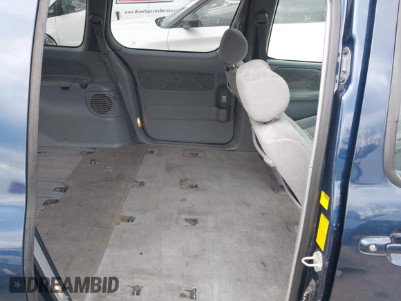 2003 Toyota Sienna LE with VIN 4T3ZF13C83U544926, listed as a IAAI auction lot 41745539 with 184,517 mi miles and . Bid and sale history available at carsss.com. Image 8.