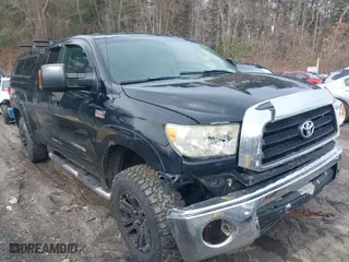 2007 Toyota Tundra SR5 with VIN 5TBBV54187S454250, listed as a IAAI auction lot 41805487 with 164,020 mi miles. Bid and sale history available at carsss.com. Image 1.