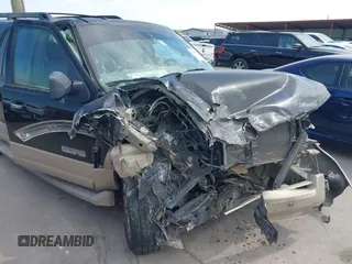 2007 Ford Expedition Max Eddie Bauer с VIN 1FMFK17587LA82723, выставлен на аукционе IAAI как лот 42323116 с пробегом 253 177 миль миль и . История ставок и продаж доступна на DreamBid. Изображение 6.