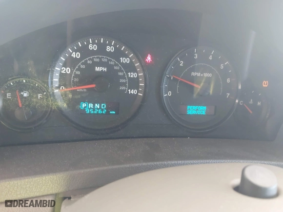 2005 Jeep Grand Cherokee Laredo with VIN 1J8HR48N95C713185, listed as a IAAI auction lot 41777242 with 95,262 mi miles. Bid and sale history available at carsss.com. Image 7.