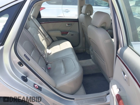 2007 Hyundai Azera SE z VIN KMHFC46F67A213796, wystawiony jako IAAI lot #42276751 z przebiegiem 139 200 mil mil oraz . Historia ofert i sprzedaży dostępna na DreamBid. Obrazek 8.