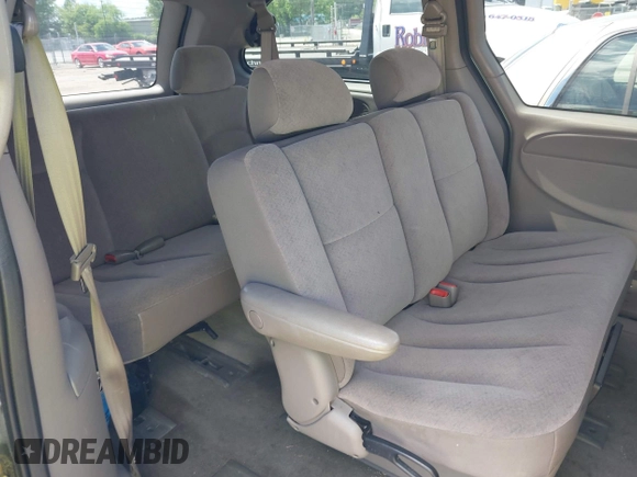 2003 Dodge Caravan SE with VIN 1D4GP24343B308925, listed as a IAAI auction lot 42204671 with 166,875 mi miles and . Bid and sale history available at carsss.com. Image 8.