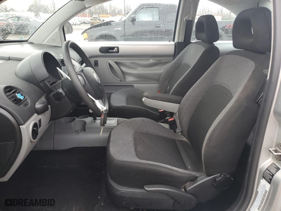 2000 Volkswagen New Beetle GLS with VIN 3VWCD21C2YM409242, listed as a Copart auction lot 46658435 with NaN miles and Salvage Title. Bid and sale history available at carsss.com. Image 7.