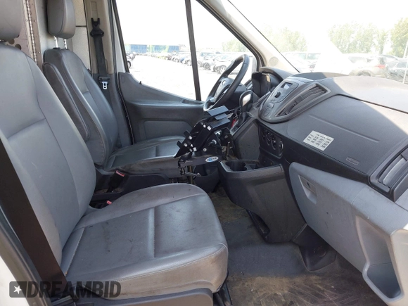 2018 Ford Transit with VIN 1FTBF4XM0JKA33058, listed as a IAAI auction lot 42466767 with 172,858 mi miles and . Bid and sale history available at DreamBid. Image 5.