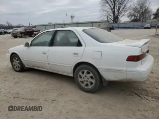 1998 Toyota Camry LE z VIN 4T1BF28K3WU068735, wystawiony jako Copart lot #44548355 z przebiegiem Nie podano mil oraz Szkoda całkowita • Salvage title. Historia ofert i sprzedaży dostępna na DreamBid. Obrazek 2.
