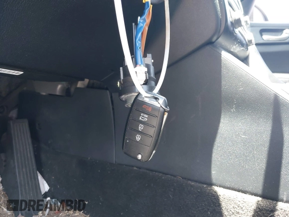 2020 Kia Optima LX with VIN 5XXGT4L32LG426326, listed as a IAAI auction lot 42533007 with 38,193 mi miles and . Bid and sale history available at DreamBid. Image 11.