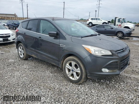 2016 Ford Escape SE z VIN 1FMCU9G97GUB40023, wystawiony jako Copart lot #61405935 z przebiegiem 107 591 mil mil oraz Czysty tytuł • Clean title. Historia ofert i sprzedaży dostępna na DreamBid. Obrazek 4.