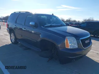 2010 GMC Yukon z VIN 1GKUKAE02AR107286, wystawiony jako IAAI lot #40989745 z przebiegiem Nie podano mil oraz . Historia ofert i sprzedaży dostępna na DreamBid. Obrazek 1.