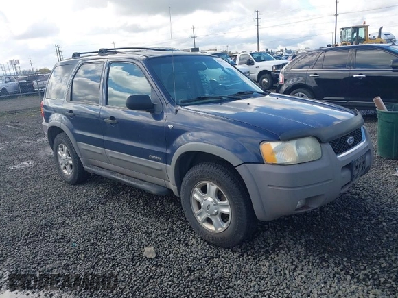 2002 Ford Escape XLT Choice with VIN 1FMYU04172KA40251, listed as a IAAI auction lot 41895889 with 214,935 mi miles and . Bid and sale history available at carsss.com. Image 1.