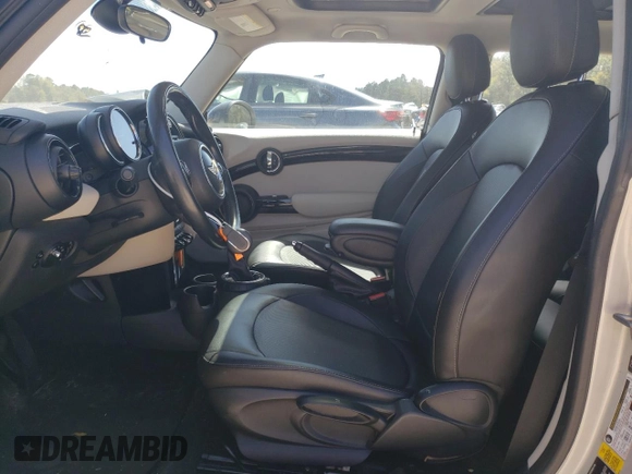 2014 MINI Hardtop with VIN WMWXM5C58ET933123, listed as a Copart auction lot 49443185 with 152,771 mi miles and Salvage Title. Bid and sale history available at DreamBid. Image 7.