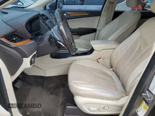 2016 Lincoln MKC Reserve with VIN 5LMTJ3DH3GUJ11911, listed as a Copart auction lot 58439465 with 107,441 mi miles and Salvage title. Bid and sale history available at DreamBid. Image 7.