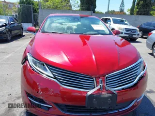 2016 Lincoln MKZ z VIN 3LN6L2G93GR612748, wystawiony jako IAAI lot #42262334 z przebiegiem 72 190 mil mil oraz . Historia ofert i sprzedaży dostępna na DreamBid. Obrazek 12.