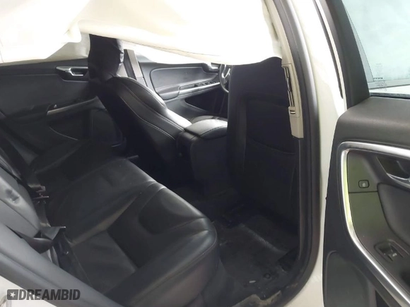 2016 Volvo V60 Cross Country T5 with VIN YV4612HK6G1003110, listed as a IAAI auction lot 41682878 with NaN miles. Bid and sale history available at carsss.com. Image 8.
