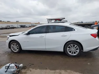 2018 Chevrolet Malibu LT with VIN 1G1ZD5ST0JF153372, listed as a IAAI auction lot 41093735 with 111,093 mi miles and . Bid and sale history available at DreamBid. Image 14.