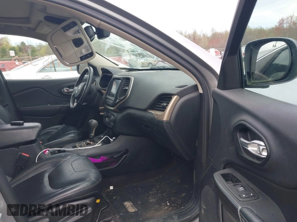 2016 Jeep Cherokee Limited with VIN 1C4PJMDS6GW252261, listed as a IAAI auction lot 42118550 with 164,846 mi miles and . Bid and sale history available at DreamBid. Image 5.