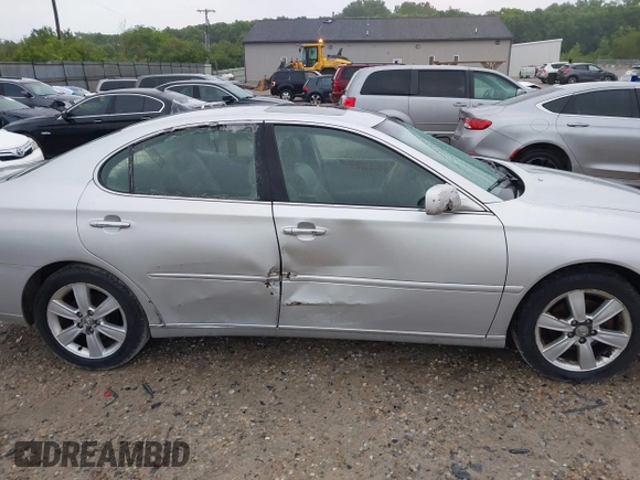 2005 Lexus ES 350 z VIN JTHBA30G855085750, wystawiony jako IAAI lot #42330414 z przebiegiem 131 956 mil mil oraz . Historia ofert i sprzedaży dostępna na DreamBid. Obrazek 13.
