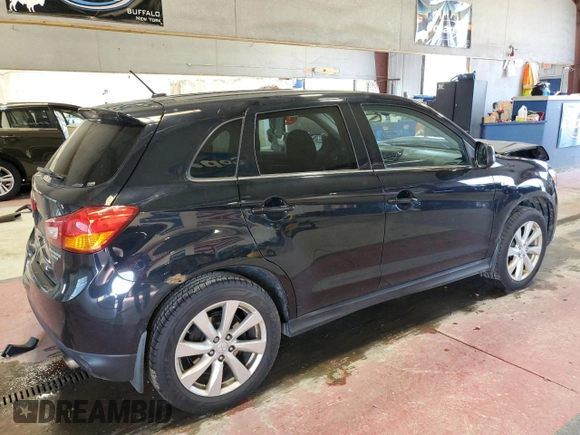 2015 Mitsubishi Outlander SE z VIN 4A4AR4AU1FE008955, wystawiony jako Copart lot #62471585 z przebiegiem 151 806 mil mil oraz Szkoda całkowita • Salvage title. Historia ofert i sprzedaży dostępna na DreamBid. Obrazek 3.