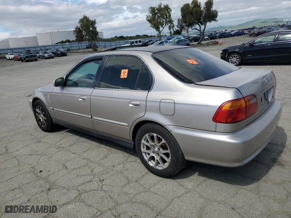 2000 Honda Civic EX with VIN 1HGEJ8644YL002969, listed as a Copart auction lot 50579605 with 301,229 mi miles and Salvage Title. Bid and sale history available at carsss.com. Image 2.