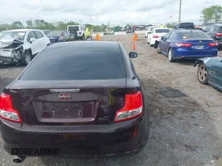 2011 Scion tC z VIN JTKJF5C76B3012480, wystawiony jako IAAI lot #42063298 z przebiegiem 177 933 mil mil oraz . Historia ofert i sprzedaży dostępna na DreamBid. Obrazek 16.