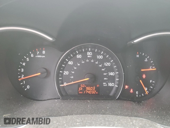 2015 Kia Sorento LX with VIN 5XYKTCA68FG595090, listed as a Copart auction lot 52178005 with 174,032 mi miles and Salvage Title. Bid and sale history available at carsss.com. Image 9.
