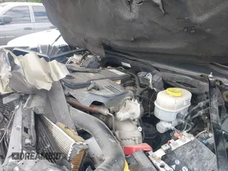 2019 Ram 2500 Tradesman with VIN 3C6UR5CL9KG706769, listed as a IAAI auction lot 42161499 with 100,434 mi miles and . Bid and sale history available at DreamBid. Image 10.