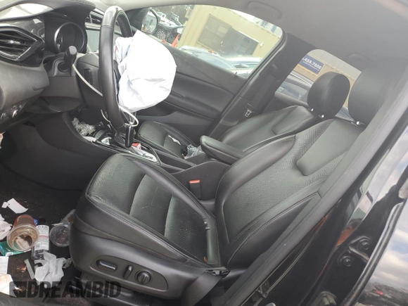 2022 Buick Encore GX Essence z VIN KL4MMFSL7NB047080, wystawiony jako Copart lot #84045124 z przebiegiem 130 195 mil mil oraz Czysty tytuł • Clean title. Historia ofert i sprzedaży dostępna na DreamBid. Obrazek 7.