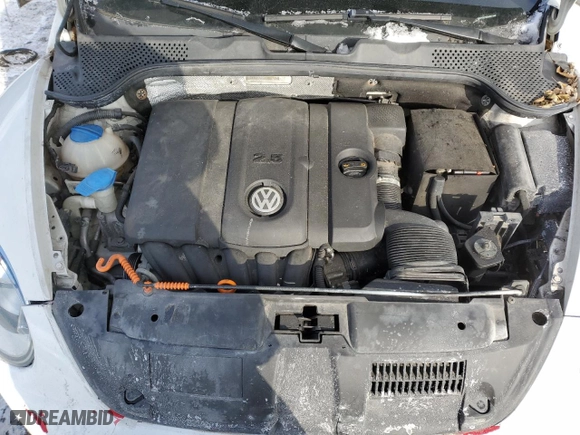 2012 Volkswagen Beetle 2.5L w/Sun/Sound/Nav PZEV with VIN 3VWHP7AT3CM627340, listed as a Copart auction lot 42633385 with 115,862 mi miles and Salvage Title. Bid and sale history available at carsss.com. Image 11.