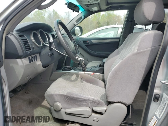 2004 Toyota 4Runner SR5 with VIN JTEBU14R740045045, listed as a Copart auction lot 52550935 with 253,065 mi miles and Salvage Title. Bid and sale history available at DreamBid. Image 7.