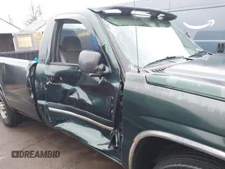2004 Chevrolet Silverado 1500 LS with VIN 1GCEC14T04Z302610, listed as a IAAI auction lot 41292673 with 135,178 mi miles. Bid and sale history available at carsss.com. Image 6.