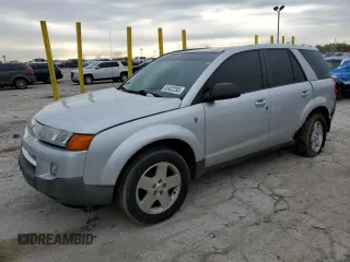 2004 Saturn VUE V6 z VIN 5GZCZ63424S823185, wystawiony jako Copart lot #52422295 z przebiegiem 171 362 mil mil oraz Czysty tytuł • Clean title. Historia ofert i sprzedaży dostępna na DreamBid. Obrazek 1.