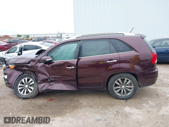 2013 Kia Sorento SX with VIN 5XYKW4A26DG323788, listed as a IAAI auction lot 41937685 with 35,074 mi miles. Bid and sale history available at carsss.com. Image 13.