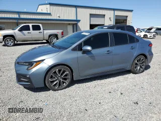 2020 Toyota Corolla SE with VIN 5YFS4RCE4LP042156, listed as a Copart auction lot 52224035 with 27,504 mi miles and Salvage Title. Bid and sale history available at carsss.com. Image 1.