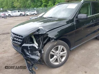 2014 Mercedes-Benz M 350 z VIN 4JGDA5HB9EA283643, wystawiony jako IAAI lot #42191835 z przebiegiem 92 552 mil mil oraz . Historia ofert i sprzedaży dostępna na DreamBid. Obrazek 6.