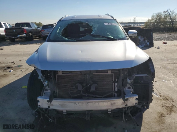 2019 Nissan Pathfinder S with VIN 5N1DR2MN4KC617830, listed as a Copart auction lot 82685194 with 123326 miles and Clean Title. Bid and sale history available at carsss.com. Image 5.
