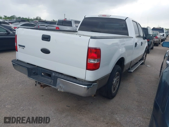 2006 Ford F-150 XLT with VIN 1FTPW12V96FB26374, listed as a IAAI auction lot 41852724 with 206,874 mi miles. Bid and sale history available at carsss.com. Image 4.