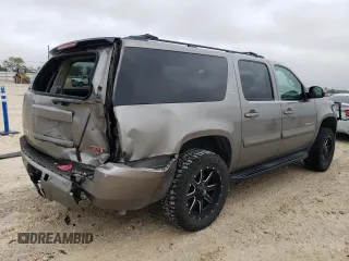 2008 GMC Yukon XL SLT with VIN 1GKFC16JX8R233855, listed as a Copart auction lot 83918164 with 322,009 mi miles and Salvage Title. Bid and sale history available at carsss.com. Image 3.