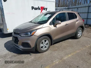 2018 Chevrolet Trax LT with VIN 3GNCJLSB8JL207404, listed as a IAAI auction lot 41796517 with 124,439 mi miles. Bid and sale history available at carsss.com. Image 2.