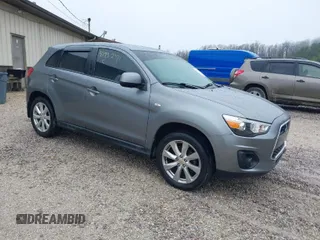 2015 Mitsubishi Outlander Sport ES with VIN 4A4AR3AU3FE025640, listed as a IAAI auction lot 41932371 with 204,899 mi miles. Bid and sale history available at carsss.com. Image 1.