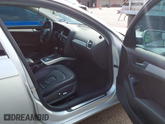 2013 Audi A4 Premium с VIN WAUBFAFL9DN030506, выставлен на аукционе IAAI как лот 41920924 с пробегом 168 770 миль миль и . История ставок и продаж доступна на DreamBid. Изображение 5.