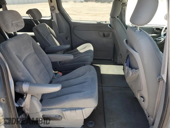 2005 Chrysler Town & Country LX z VIN 2C4GP44R65R210853, wystawiony jako Copart lot #56538065 z przebiegiem 149 841 mil mil oraz Czysty tytuł • Clean title. Historia ofert i sprzedaży dostępna na DreamBid. Obrazek 11.
