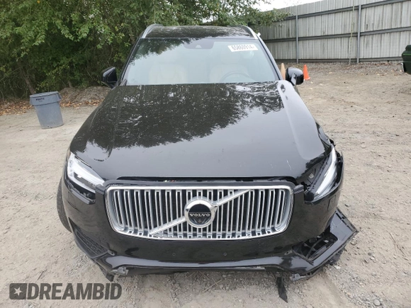 2016 Volvo XC90 with VIN YV4A22PN9G1002326, listed as a Copart auction lot 65860914 with Not Provided miles and Salvage Title. Bid and sale history available at DreamBid. Image 5.