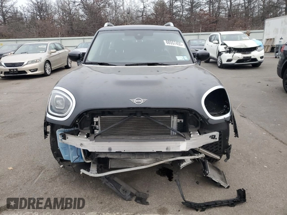 2024 MINI Countryman Cooper S with VIN WMZ83BR02R3R41180, listed as a Copart auction lot 88557455 with 17,406 mi miles and Non repairable. Bid and sale history available at DreamBid. Image 5.