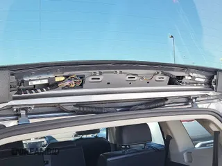 2024 Volkswagen Tiguan SE z VIN 3VV3B7AX7RM106937, wystawiony jako IAAI lot #42845192 z przebiegiem 32 134 mil mil oraz . Historia ofert i sprzedaży dostępna na DreamBid. Obrazek 42.