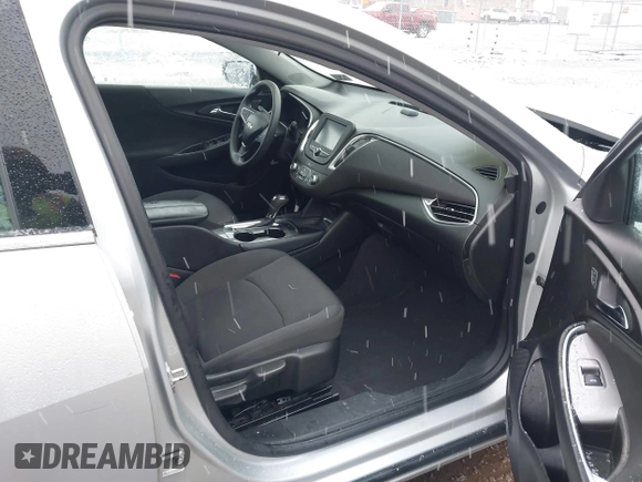 2018 Chevrolet Malibu LT z VIN 1G1ZD5STXJF269890, wystawiony jako IAAI lot #41504935 z przebiegiem 107 190 mil mil oraz . Historia ofert i sprzedaży dostępna na DreamBid. Obrazek 5.