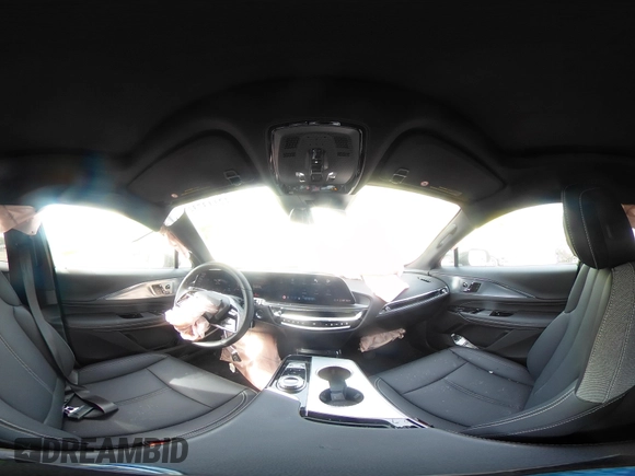 2024 Cadillac LYRIQ z VIN 1GYKPMRLXRZ141816, wystawiony jako IAAI lot #42113732 z przebiegiem 7 704 mil mil oraz . Historia ofert i sprzedaży dostępna na DreamBid. Obrazek 18.