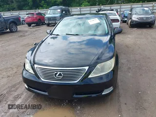 2007 Lexus LS 460 z VIN JTHBL46F075046961, wystawiony jako IAAI lot #42240797 z przebiegiem 293 446 mil mil oraz . Historia ofert i sprzedaży dostępna na DreamBid. Obrazek 12.
