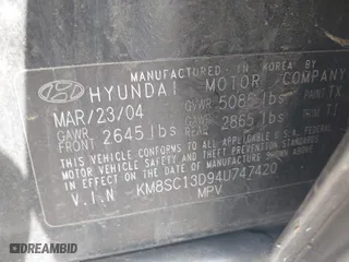 2004 Hyundai Santa Fe GLS with VIN KM8SC13D94U747420, listed as a IAAI auction lot 42091747 with 198,003 mi miles. Bid and sale history available at carsss.com. Image 9.